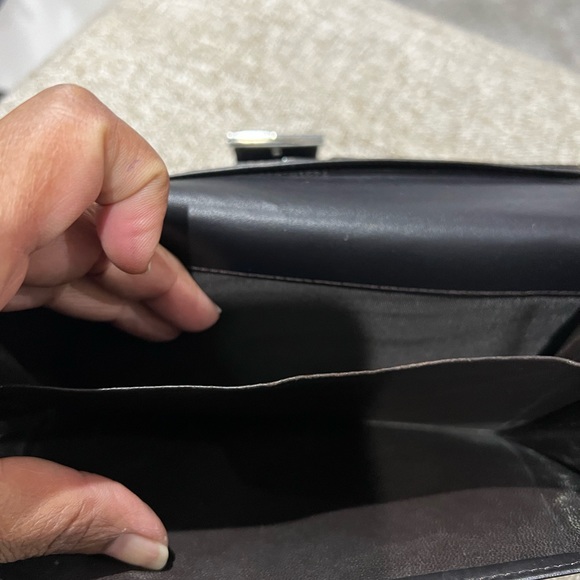 Authentic Gucci Wallet - Picture 10 of 14